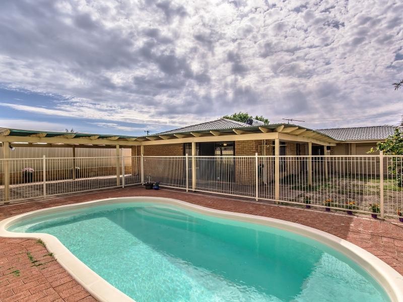 49 Hennessy Way, Rockingham WA 6168