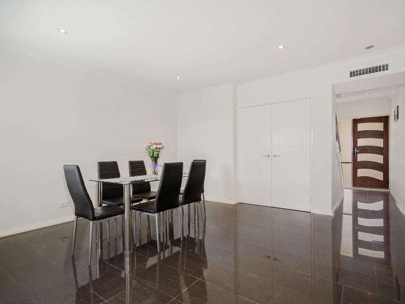 8/15 Benjamin Way, Rockingham WA 6168