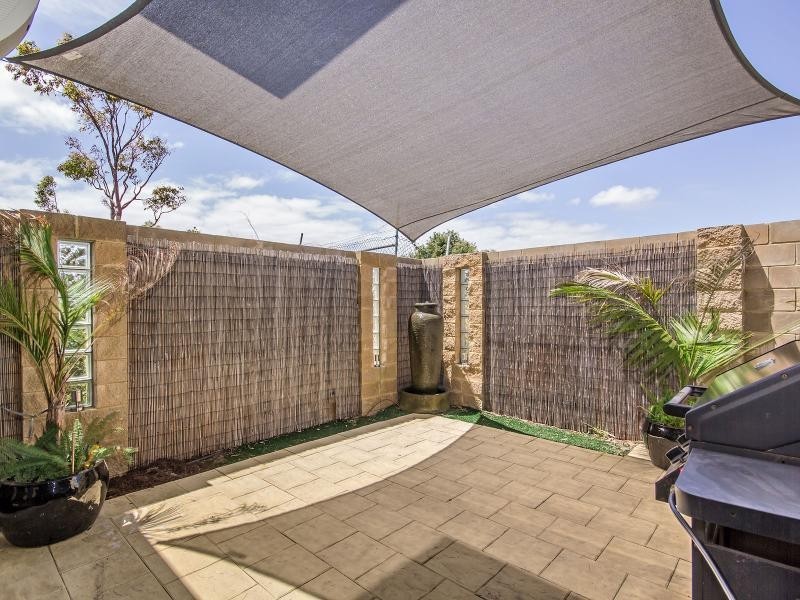 8/15 Benjamin Way, Rockingham WA 6168
