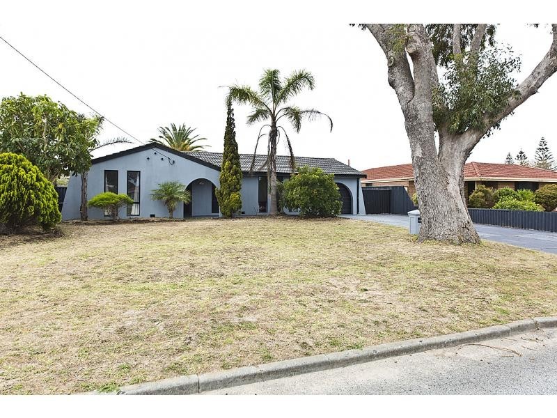 12 Biscayne Street, Safety Bay WA 6169