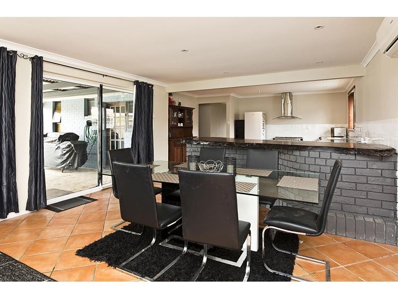 12 Biscayne Street, Safety Bay WA 6169
