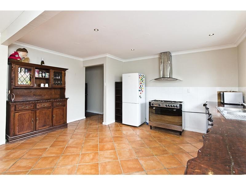12 Biscayne Street, Safety Bay WA 6169