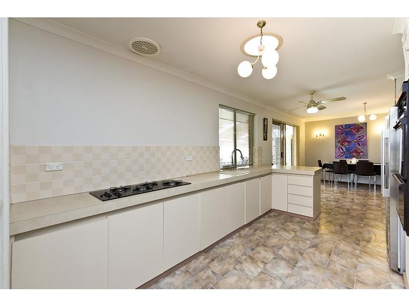 11 Tana Court, Waikiki WA 6169