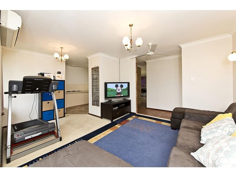 11 Tana Court, Waikiki WA 6169