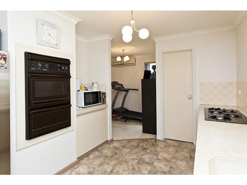 11 Tana Court, Waikiki WA 6169