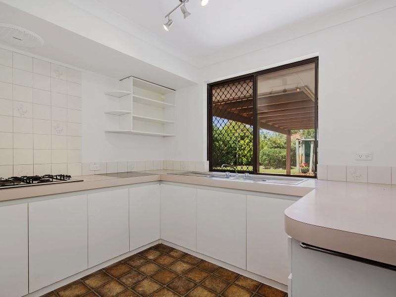 35 Waikiki Road, Safety Bay WA 6169