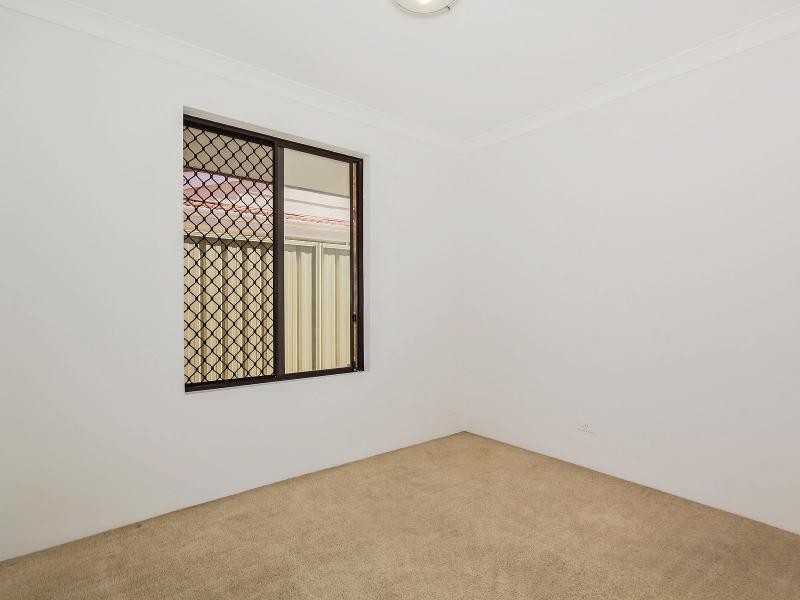 35 Waikiki Road, Safety Bay WA 6169