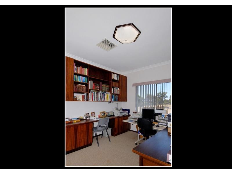 11 Pike Road, Baldivis WA 6171