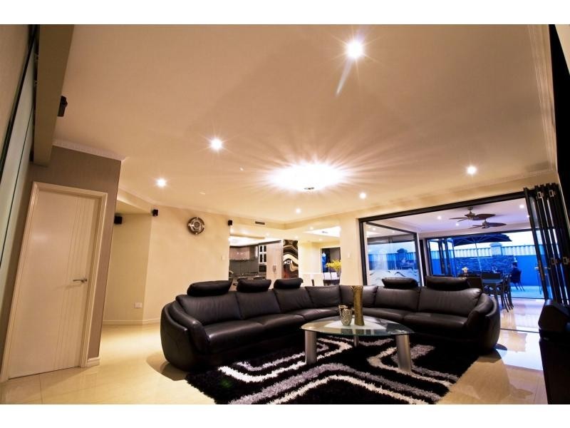 9 Bencubbin Crescent, Dianella WA 6059