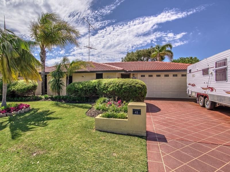 47 Donald Drive, Safety Bay WA 6169