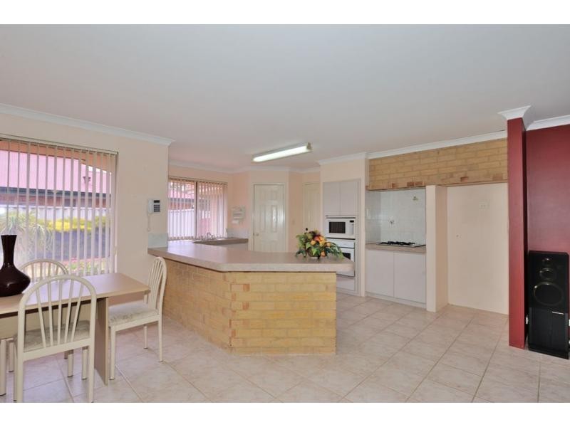 5 Benalla Place, Rockingham WA 6168