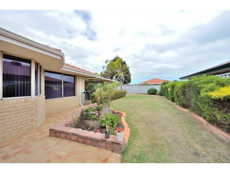 5 Benalla Place, Rockingham WA 6168