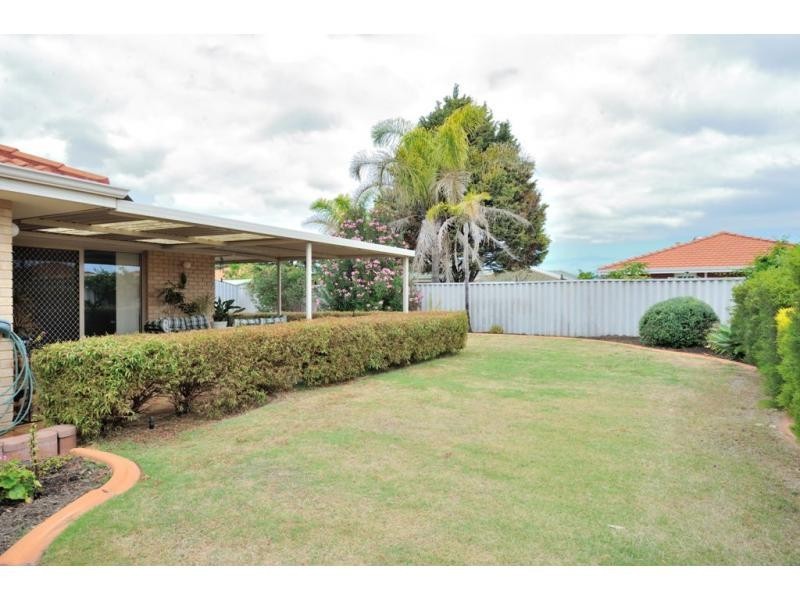 5 Benalla Place, Rockingham WA 6168