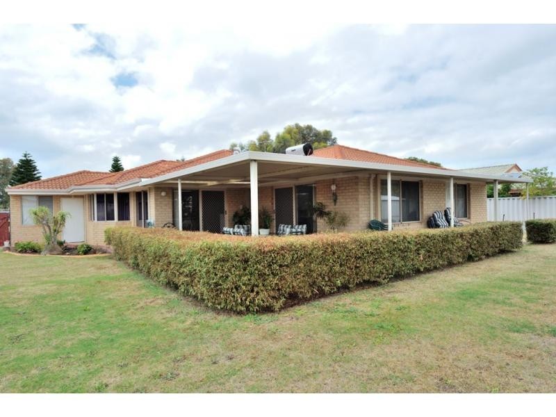 5 Benalla Place, Rockingham WA 6168