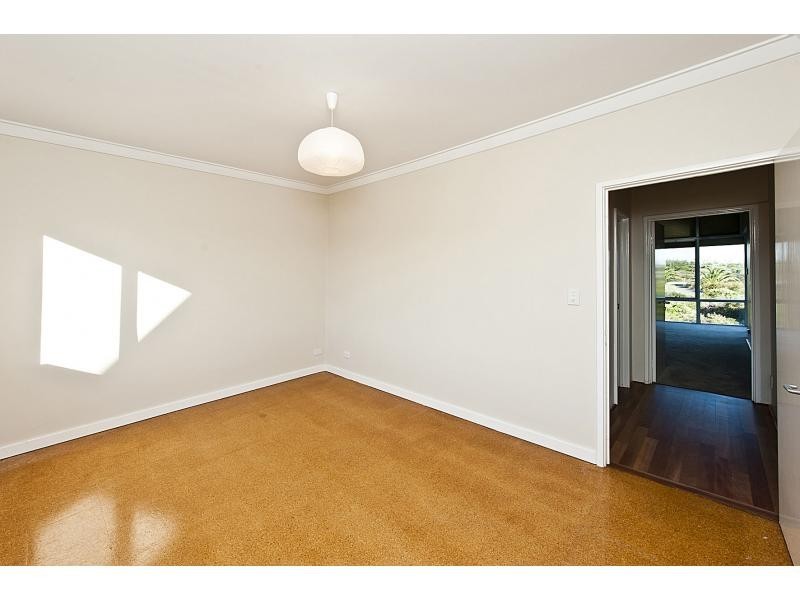 2 Orlando Boulevard, Secret Harbour WA 6173