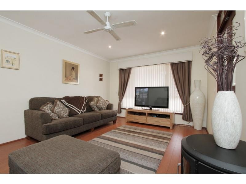 28 Ruffian Loop, Willetton WA 6155