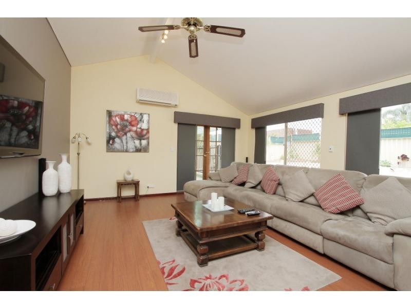 28 Ruffian Loop, Willetton WA 6155