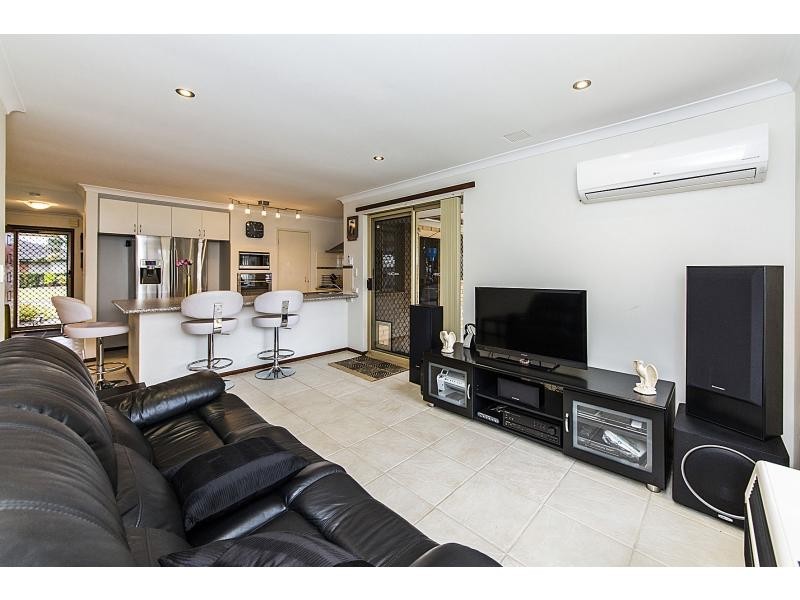 4 Chusan Court, Warnbro WA 6169