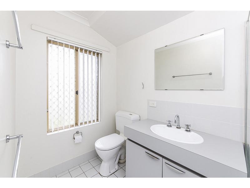 4 Chusan Court, Warnbro WA 6169