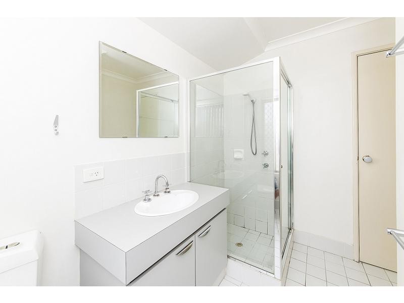 4 Chusan Court, Warnbro WA 6169