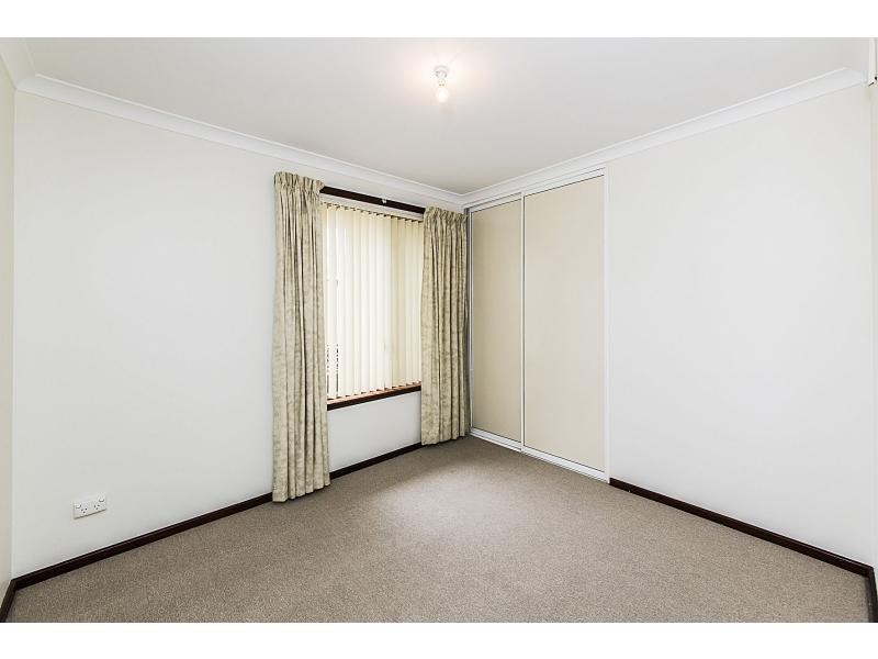 4 Chusan Court, Warnbro WA 6169
