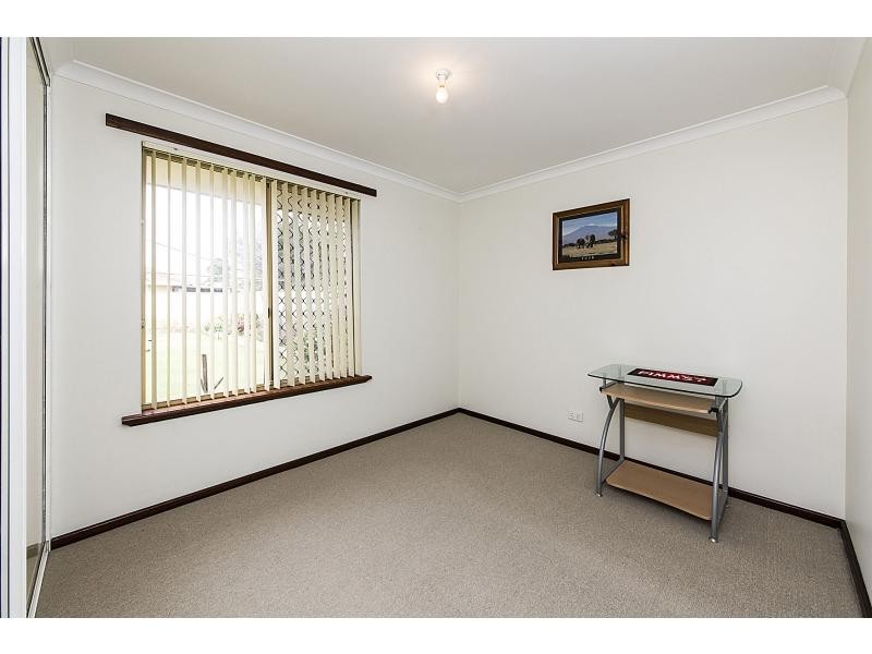 4 Chusan Court, Warnbro WA 6169