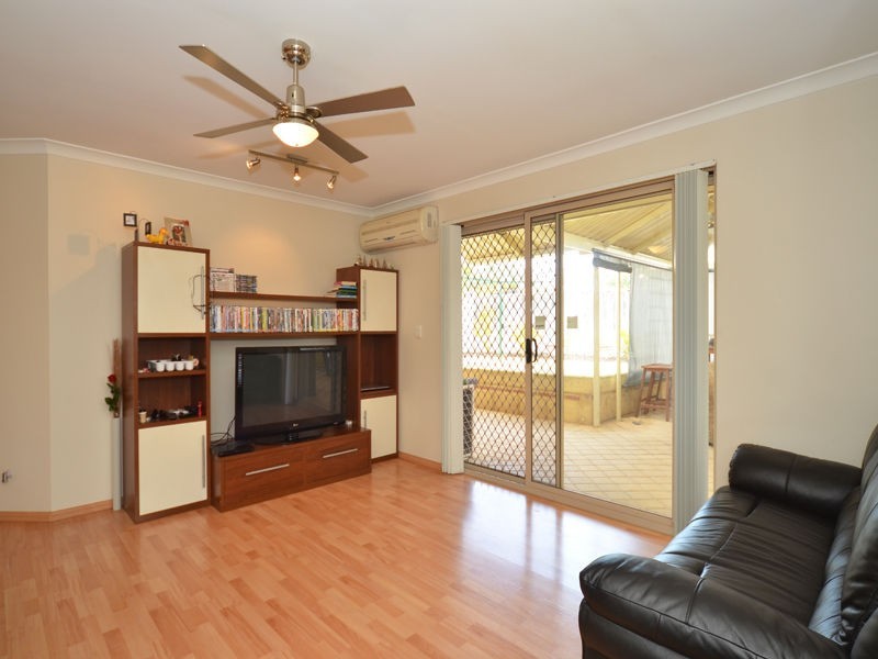 50 Lithgow Drive, Clarkson WA 6030