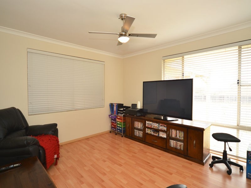 50 Lithgow Drive, Clarkson WA 6030