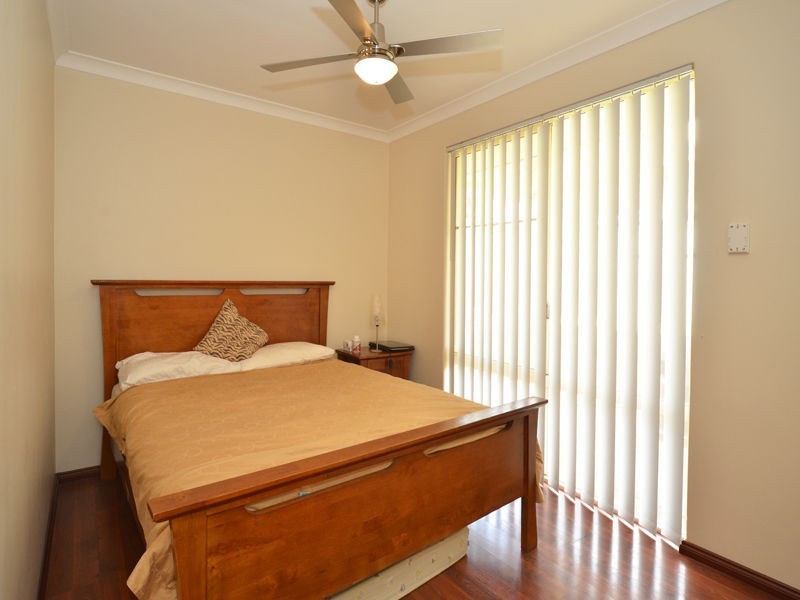 50 Lithgow Drive, Clarkson WA 6030
