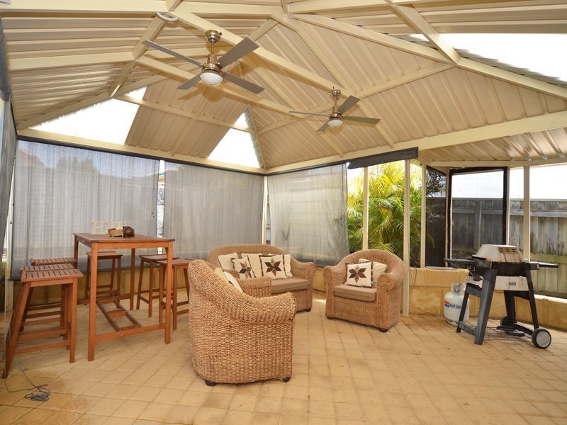 50 Lithgow Drive, Clarkson WA 6030