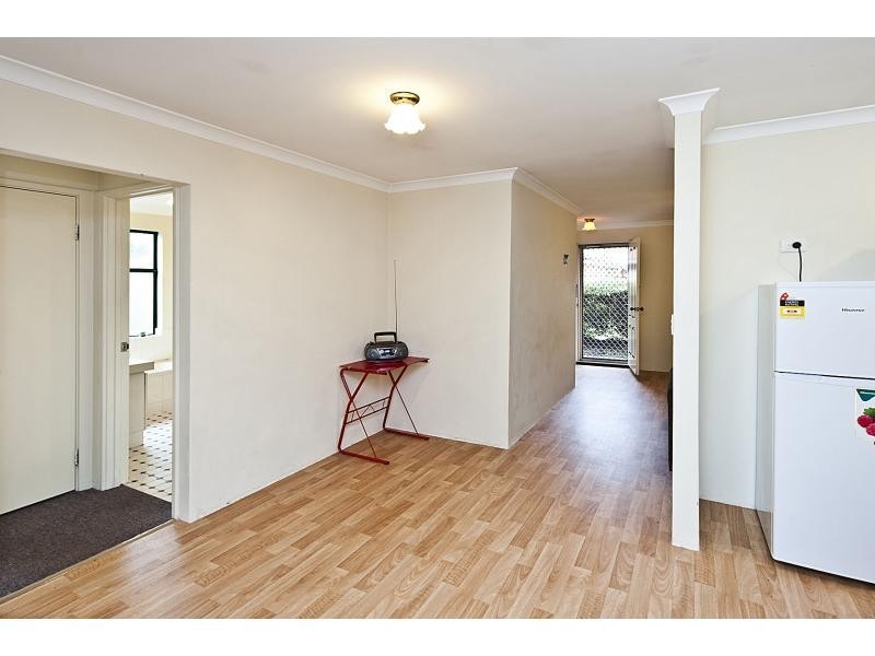 5/2 Redbud Mews, Cooloongup WA 6168