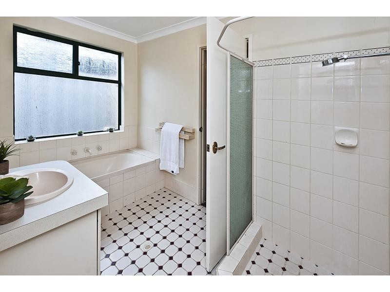 5/2 Redbud Mews, Cooloongup WA 6168