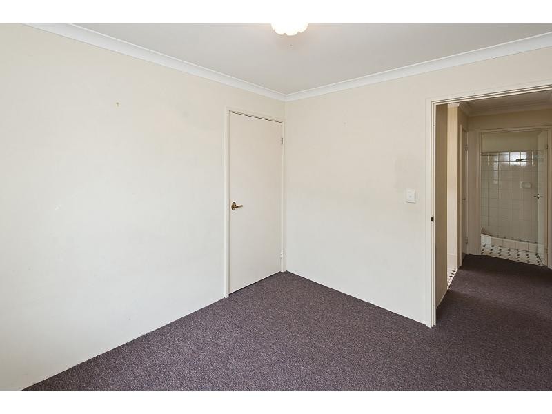 5/2 Redbud Mews, Cooloongup WA 6168