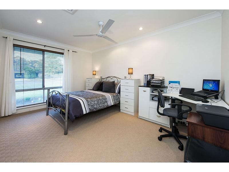 62 Cook Avenue, Hillarys WA 6025