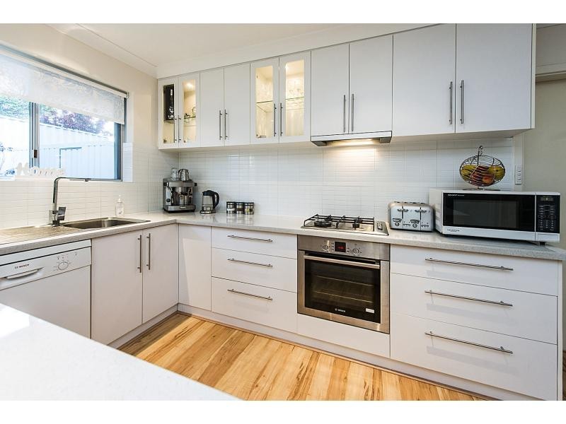 62 Cook Avenue, Hillarys WA 6025