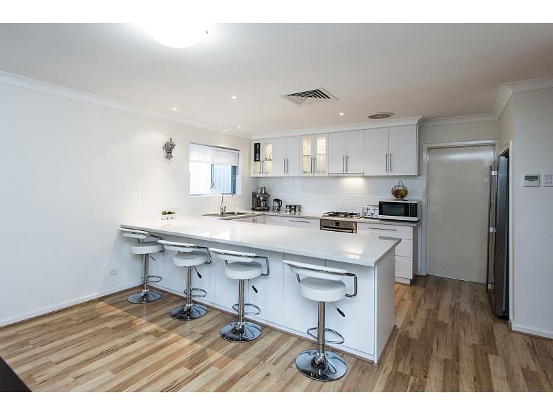 62 Cook Avenue, Hillarys WA 6025