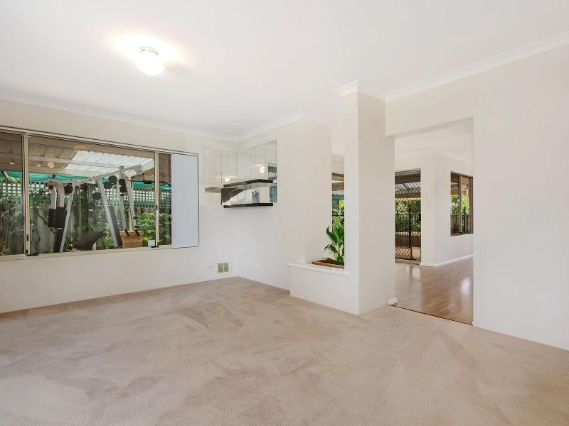 46 Cumberland Way, Waikiki WA 6169