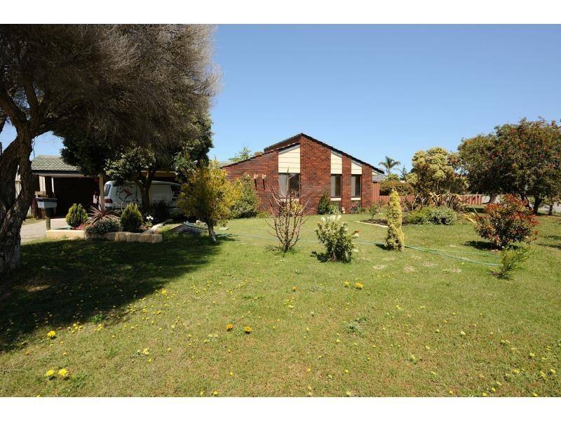 1 Grenada Place, Safety Bay WA 6169