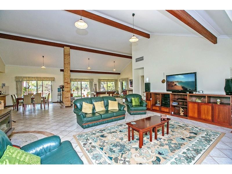 348 Amarillo Drive, Karnup WA 6176