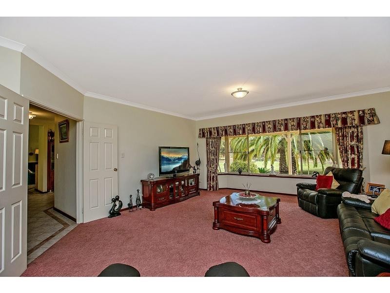 348 Amarillo Drive, Karnup WA 6176