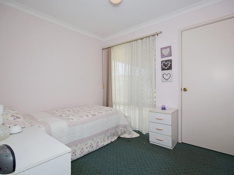 98b The Avenue, Warnbro WA 6169