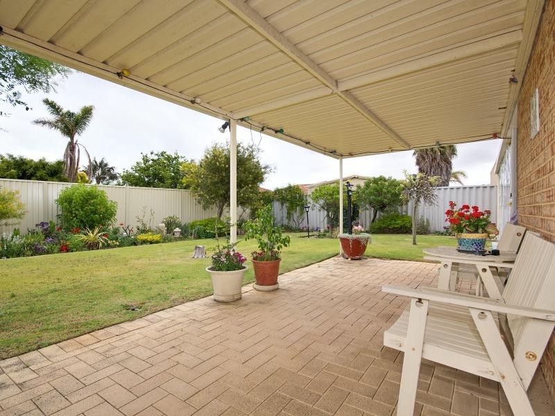 98b The Avenue, Warnbro WA 6169
