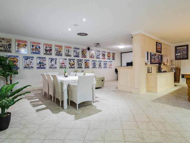 11 Staunton Rise, Halls Head WA 6210