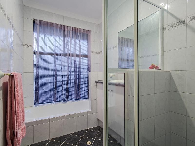 11 Staunton Rise, Halls Head WA 6210