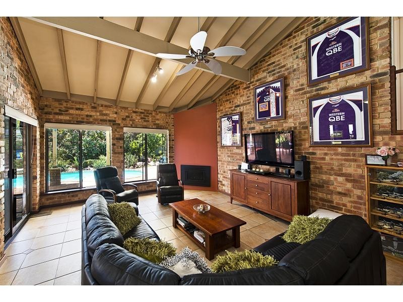 3 Penno Court, Leeming WA 6149