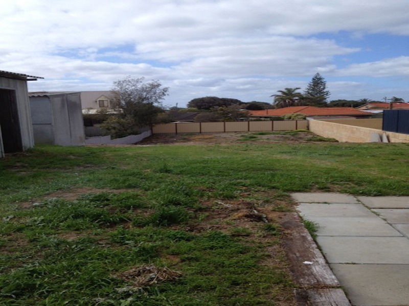 38 Warnbro Beach Road, Safety Bay WA 6169