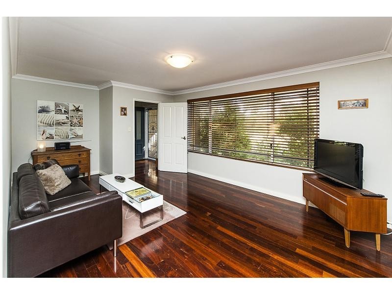 36 Cumberland Way, Waikiki WA 6169