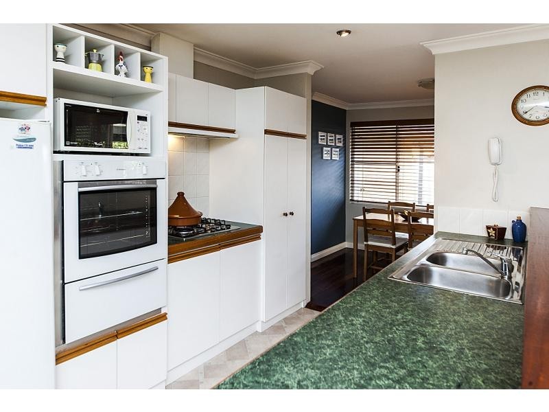 36 Cumberland Way, Waikiki WA 6169