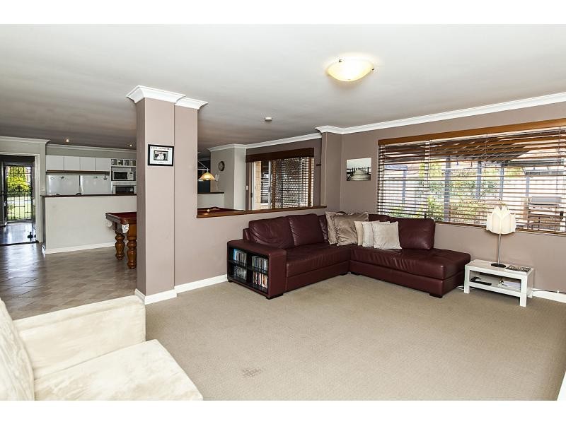 36 Cumberland Way, Waikiki WA 6169