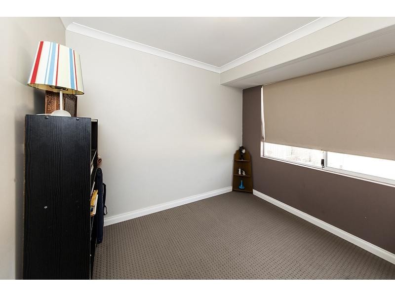 36 Cumberland Way, Waikiki WA 6169